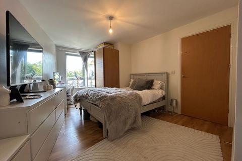 undefined, Coombe Way, Farnborough, Hampshire
