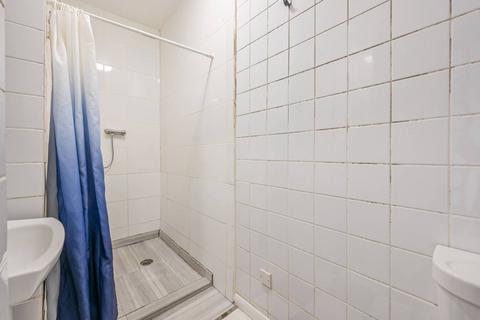 23 Lord Street, London, E16 2DZ