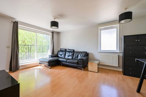 2 bedroom flat for sale, Bridge Court, Canary Wharf, London, E14