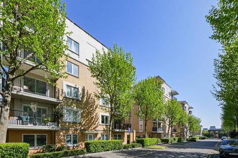 2 bedroom flat for sale, Bridge Court, Canary Wharf, London, E14