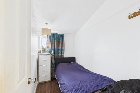 58 Canons Brook, Harlow, CM19 4EE