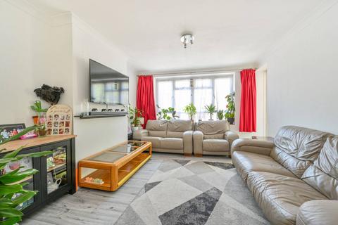 3 bedroom flat for sale, Oak Way, Acton, London, W3