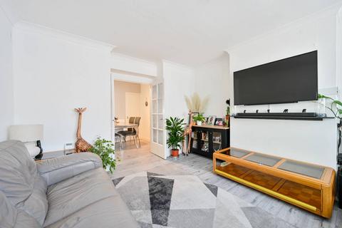 3 bedroom flat for sale, Oak Way, Acton, London, W3