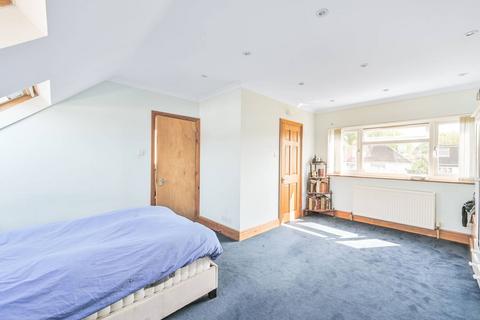 4 bedroom semi-detached house for sale, Brookfield Avenue, Mill Hill, London, NW7