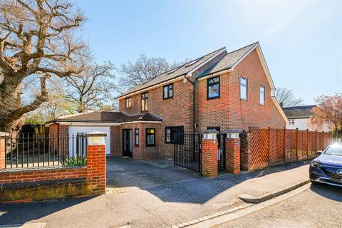 5 bedroom house for sale, Hermitage Close, London