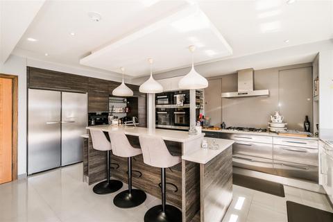 5 bedroom house for sale, Hermitage Close, London