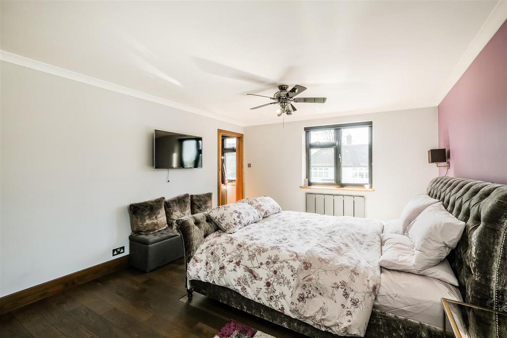 17 Hermitage Close-14.jpg