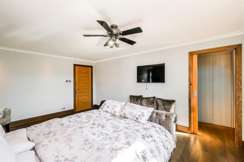 17 Hermitage Close-16.jpg