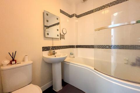 2 bedroom apartment to rent, Peache Road, Bristol BS16