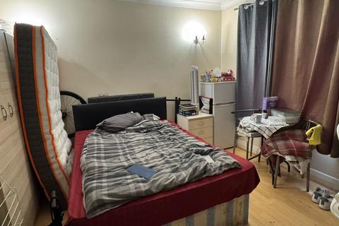 4 bedroom house for sale, Warren Road, Neasden, NW2