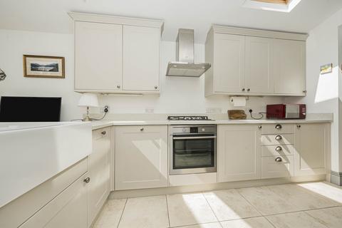2 bedroom terraced house for sale, Evelyn Road, Richmond