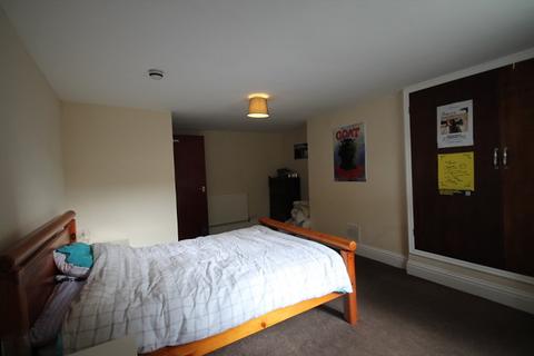 1 bedroom ground floor flat to rent, Hyde Park Road, Leeds LS6