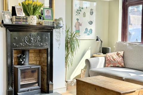 4 bedroom semi-detached house for sale, Baddow Place Avenue, Chelmsford