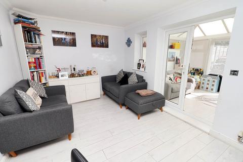 15 Coleridge Way, Borehamwood, WD6 2AE