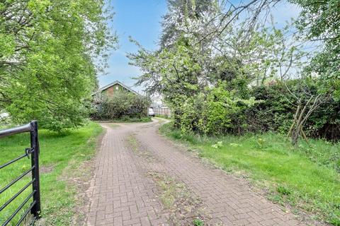 4 bedroom detached bungalow for sale, Silfield Street, Silfield NR18