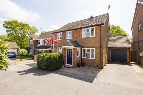 4 bedroom detached house for sale, The Farthings, Crowborough