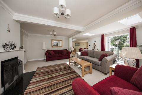 4 bedroom detached house for sale, The Farthings, Crowborough
