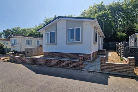 2 bedroom park home for sale, Rawlins Park, Marlborough SN8