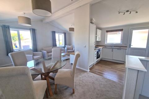2 bedroom park home for sale, Rawlins Park, Marlborough SN8