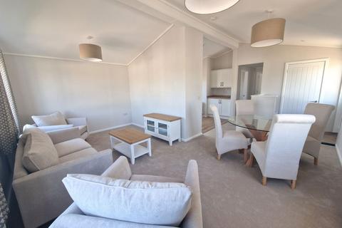 2 bedroom park home for sale, Rawlins Park, Marlborough SN8