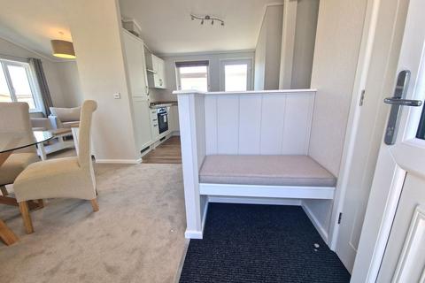 2 bedroom park home for sale, Rawlins Park, Marlborough SN8