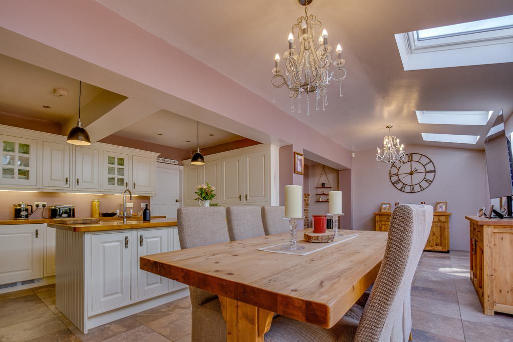 Kitchen Diner 1.5