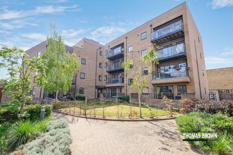 2 Bruce Grove, Orpington, BR6 0HF