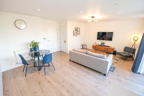 2 Bruce Grove, Orpington, BR6 0HF