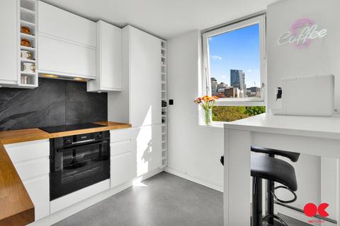 45 Burr Close, London, E1W 1NB
