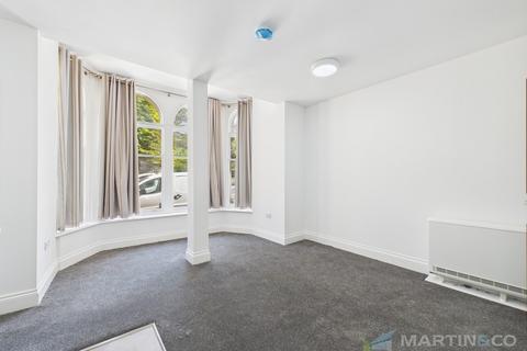 Studio to rent, Truro