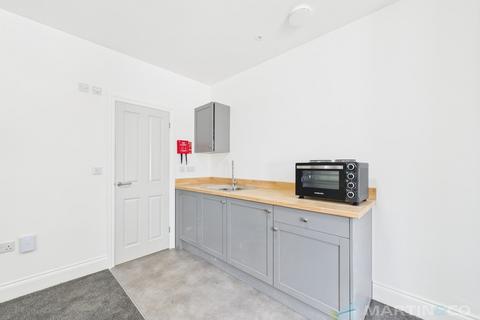 Studio to rent, Truro