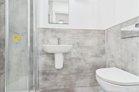 Studio to rent, Truro