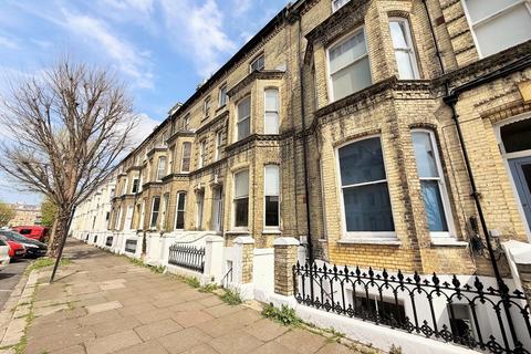 3 bedroom apartment for sale, Tisbury Road, Hove
