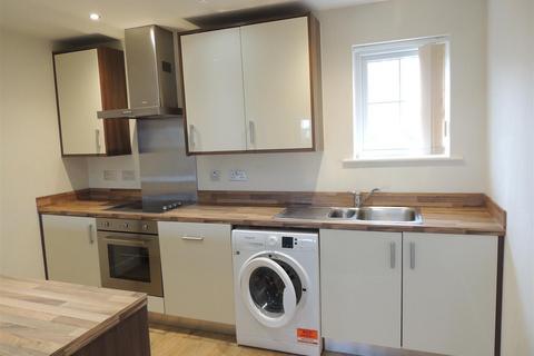 2 bedroom apartment to rent, Long Down Avenue, Bristol