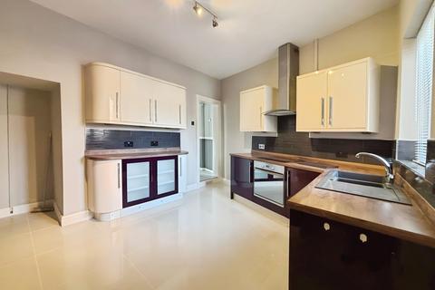 3 bedroom terraced house for sale, Lea Road, Gainsborough