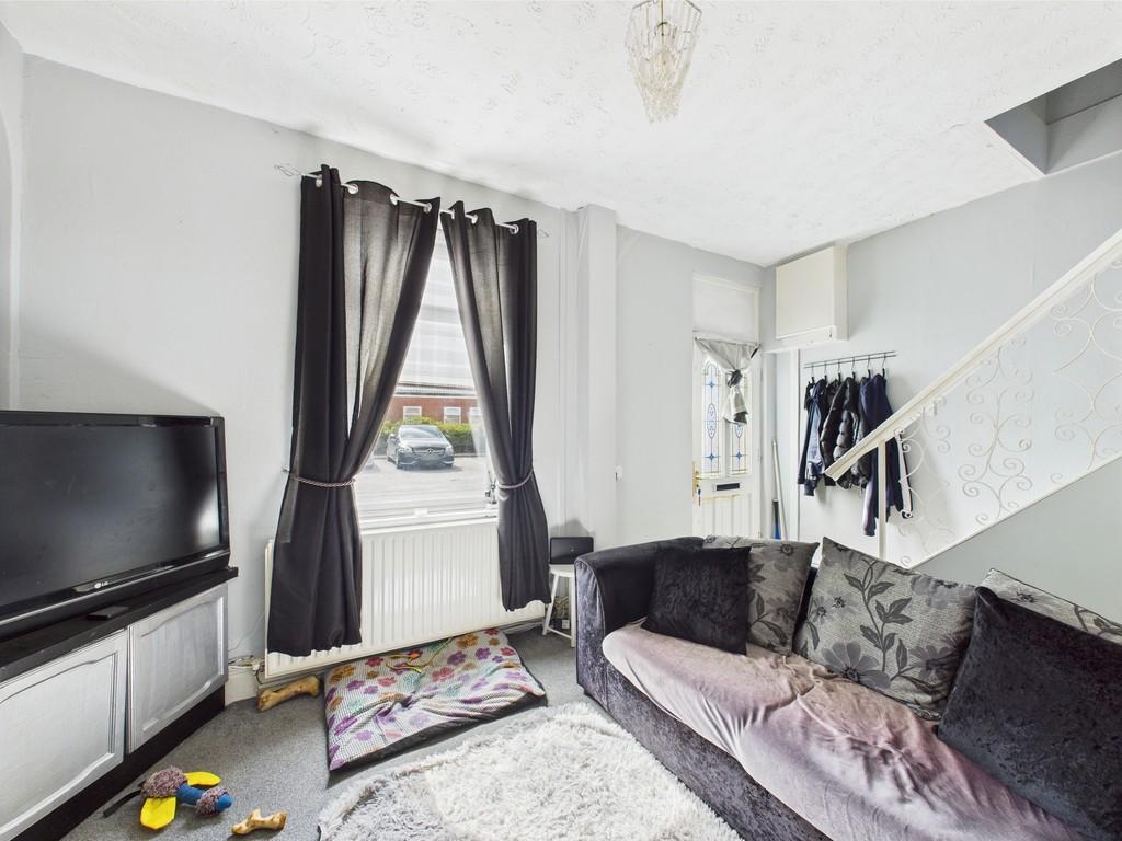 Cam01835 g0 pr0196 still006