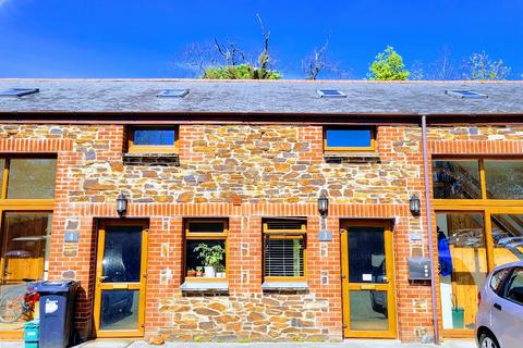 1 bedroom flat to rent, FLAT 3, GREAT BRYNN BARTON
