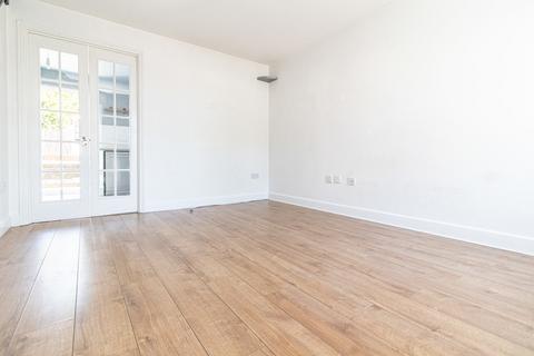 2 bedroom terraced house to rent, Cwlwm Cariad, Barry CF63