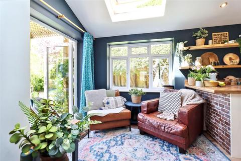 4 bedroom detached house for sale, Beautifully extended home in Newport Close, Clevedon