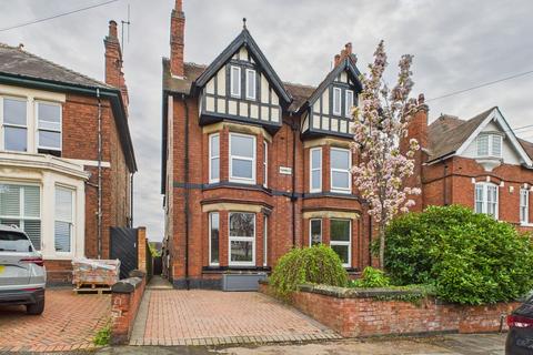 4 bedroom semi-detached house for sale, Belper Road, Derby