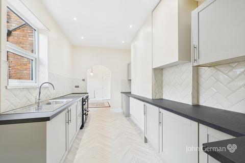 4 bedroom semi-detached house for sale, Belper Road, Derby