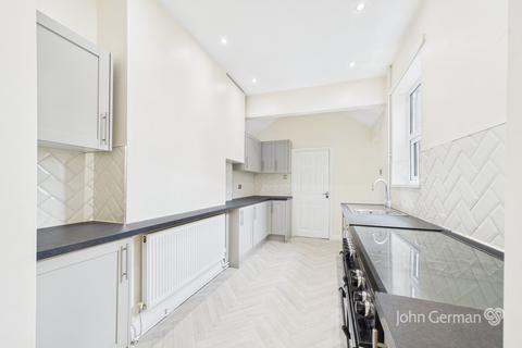 4 bedroom semi-detached house for sale, Belper Road, Derby