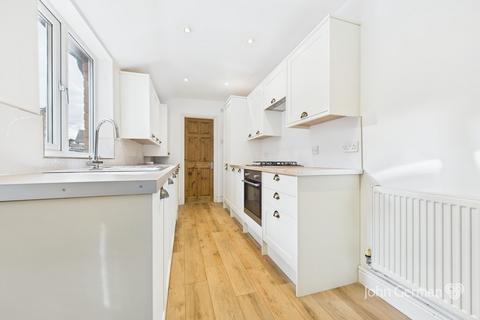 57 New Street, Uttoxeter, ST14 7QS