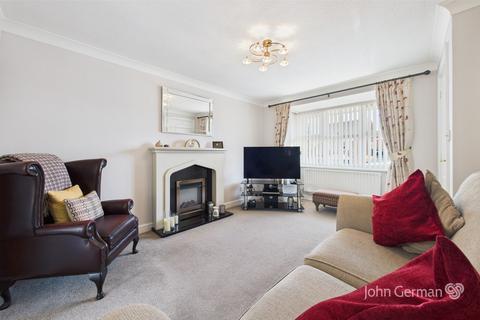 21 Robin Close, Uttoxeter, ST14 8TP