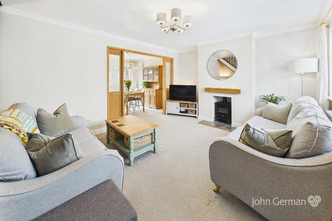 3 bedroom semi-detached house for sale, Braddon Road, Loughborough