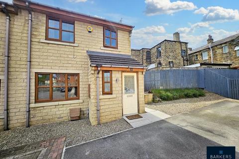 3 bedroom townhouse for sale, Ings Rise, Batley