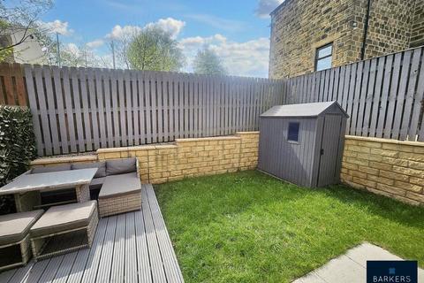 3 bedroom townhouse for sale, Ings Rise, Batley