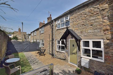 2 bedroom cottage for sale, Fryers Yard, Richmond