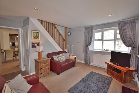 2 bedroom cottage for sale, Fryers Yard, Richmond