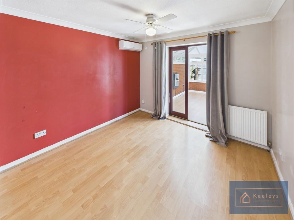 Bedroom 2/dining room